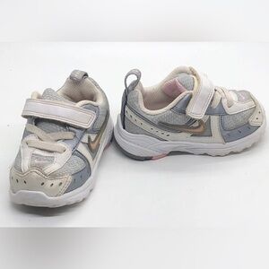 Nike Baby Sneakers Size 4C White Silver Pink 313053-161 2007 Toddler